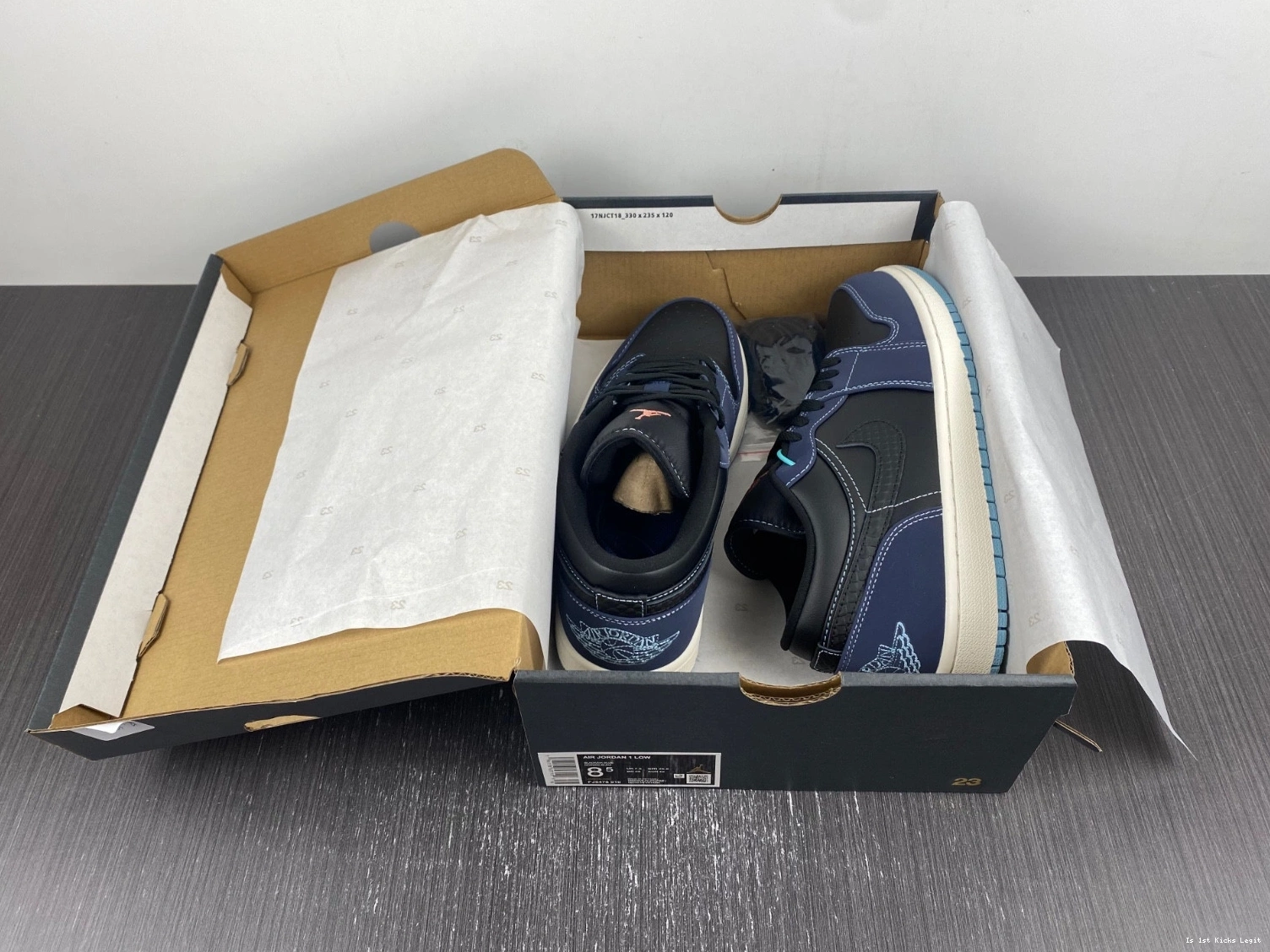 Navy FJ5478-010 Jordan Black Snakeskin 1 Low Air 1106